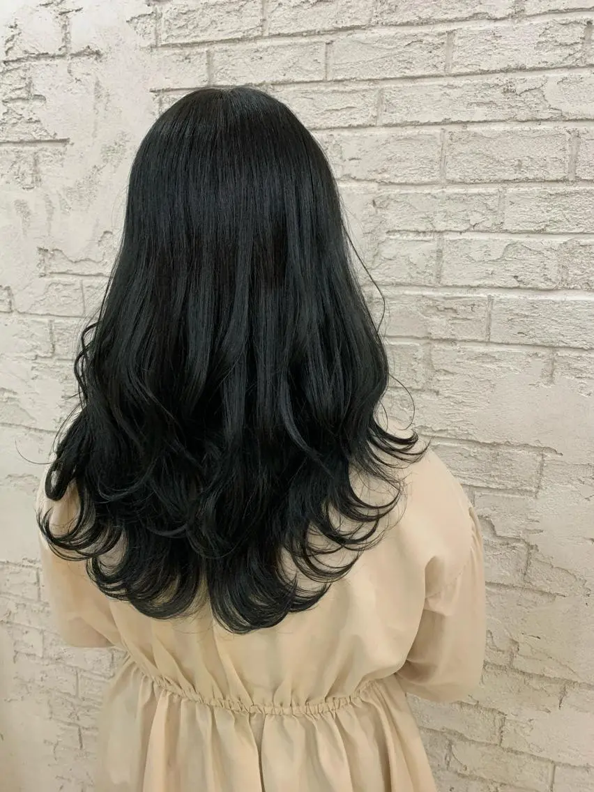 セミロング ブリーチ特化 ハイトーンRYOYAのヘアスタイル