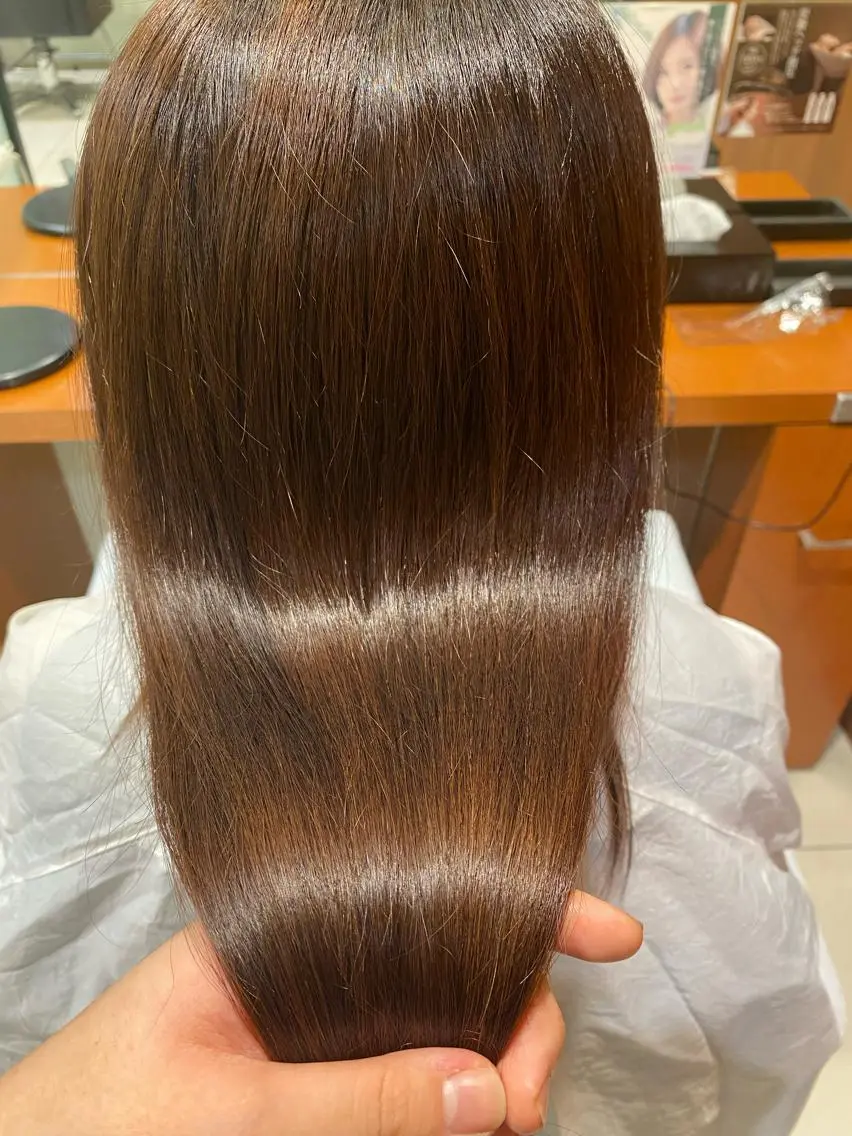 ロング 香取 璃緒のヘアスタイル