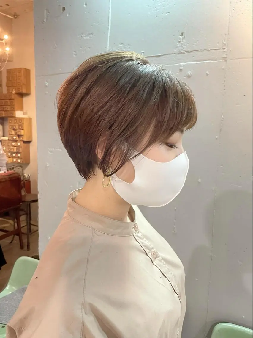 ショート カラー ブリーチ 透明感カラー ショートヘア 🍀アレンジ簡単ヘア ☘️石田万里奈🍀のヘアスタイル