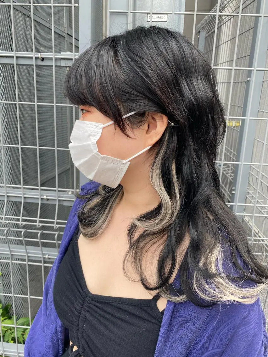 セミロング エクステ エクステ ハイトーン 💭黒崎ハルカのヘアスタイル