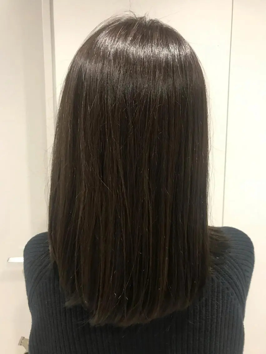 セミロング カラー 土佐 優奈のヘアスタイル