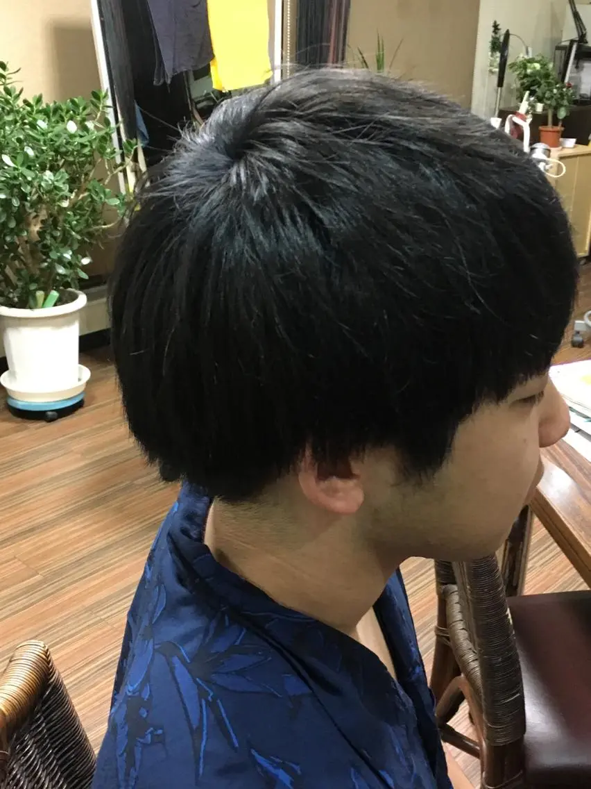ショート カラー メンズ マッシュ 辻野 哲平のヘアスタイル