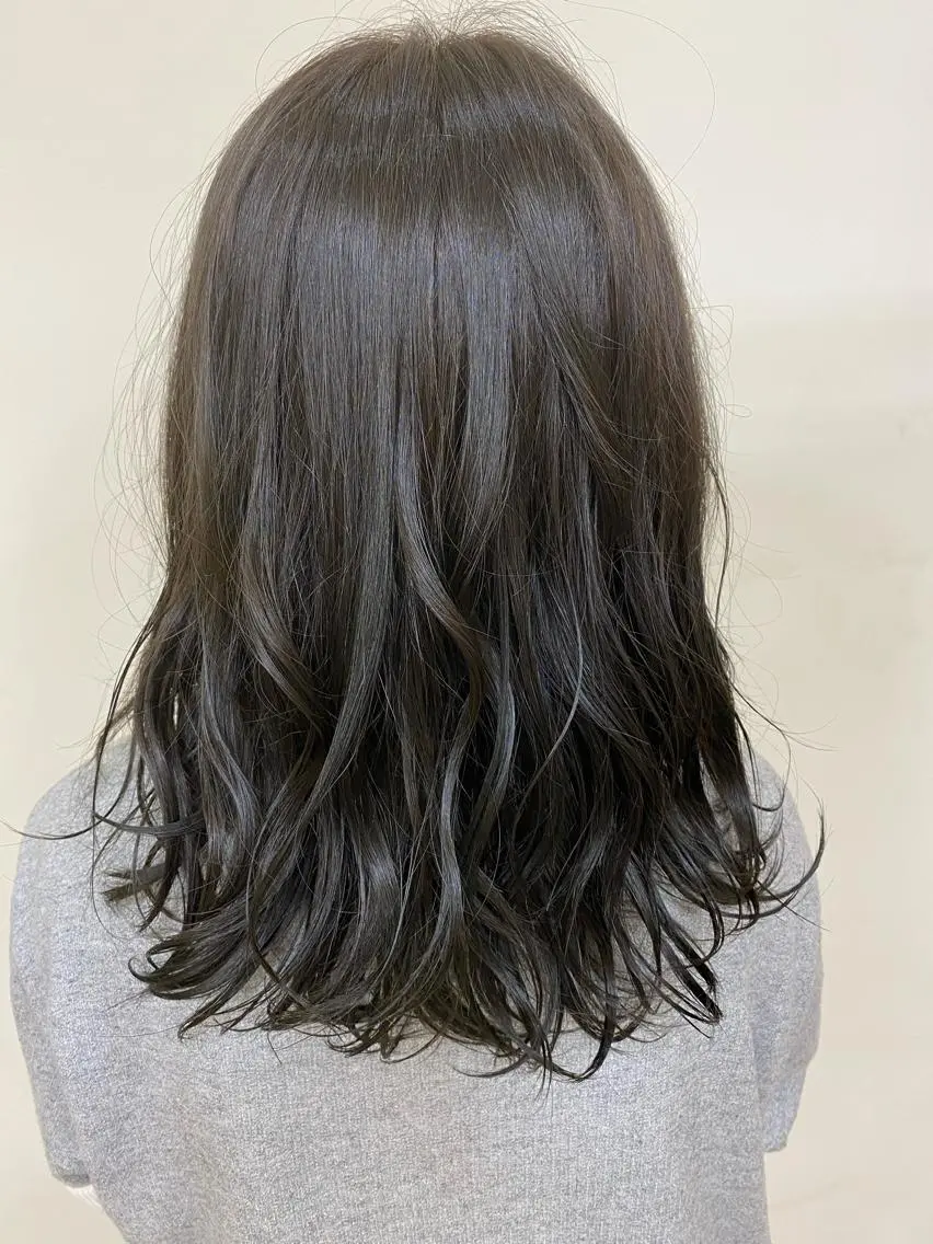 カラー SALOWIN栄 高須大貴のヘアスタイル