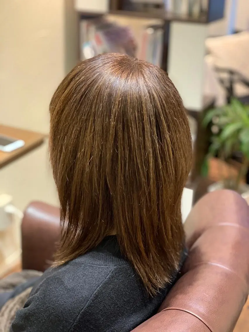 ミディアム カラー 秋田 亜由美のヘアスタイル