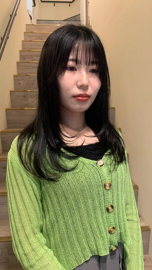 セミロング カット トリートメント 落合希 Olivebeigeのヘアスタイル