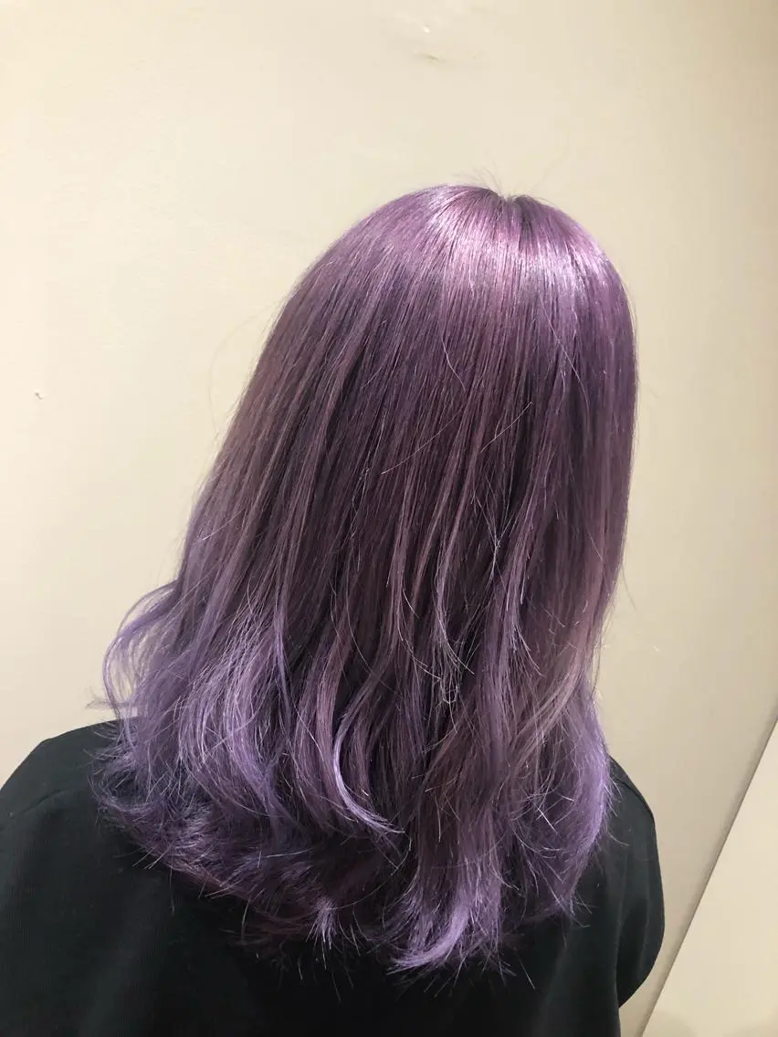 ミディアム カラー パープルカラー ヘアカラー トリートメント 💓シールエクステ ルミエールのヘアスタイル