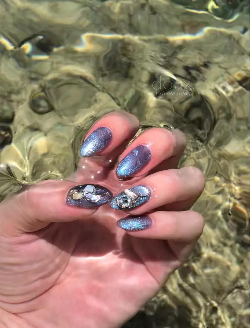 ネイル 氷ネイル・うるうるネイル 韓国ネイル マグネットネイル 夏ネイル ワンホンネイル doux. nailのネイルデザイン