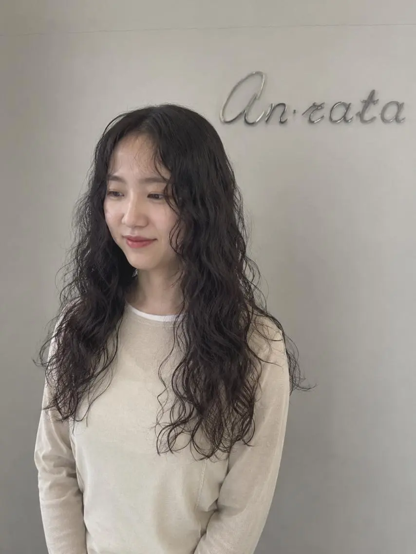 ロング カット ヘアカラー an・rata/ プチプラ/和歌山市駅のヘアスタイル