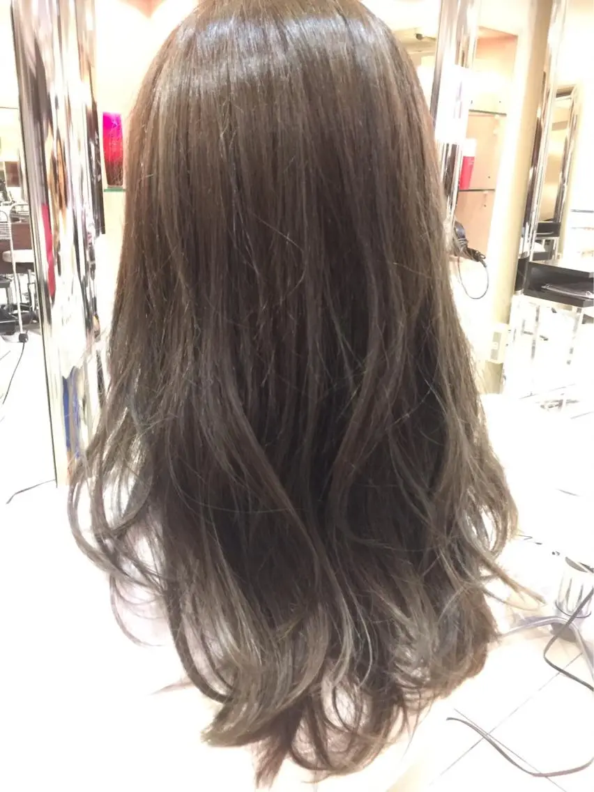 ロング カラー ヘアカラー 🌼こやま かおり🌼のヘアスタイル