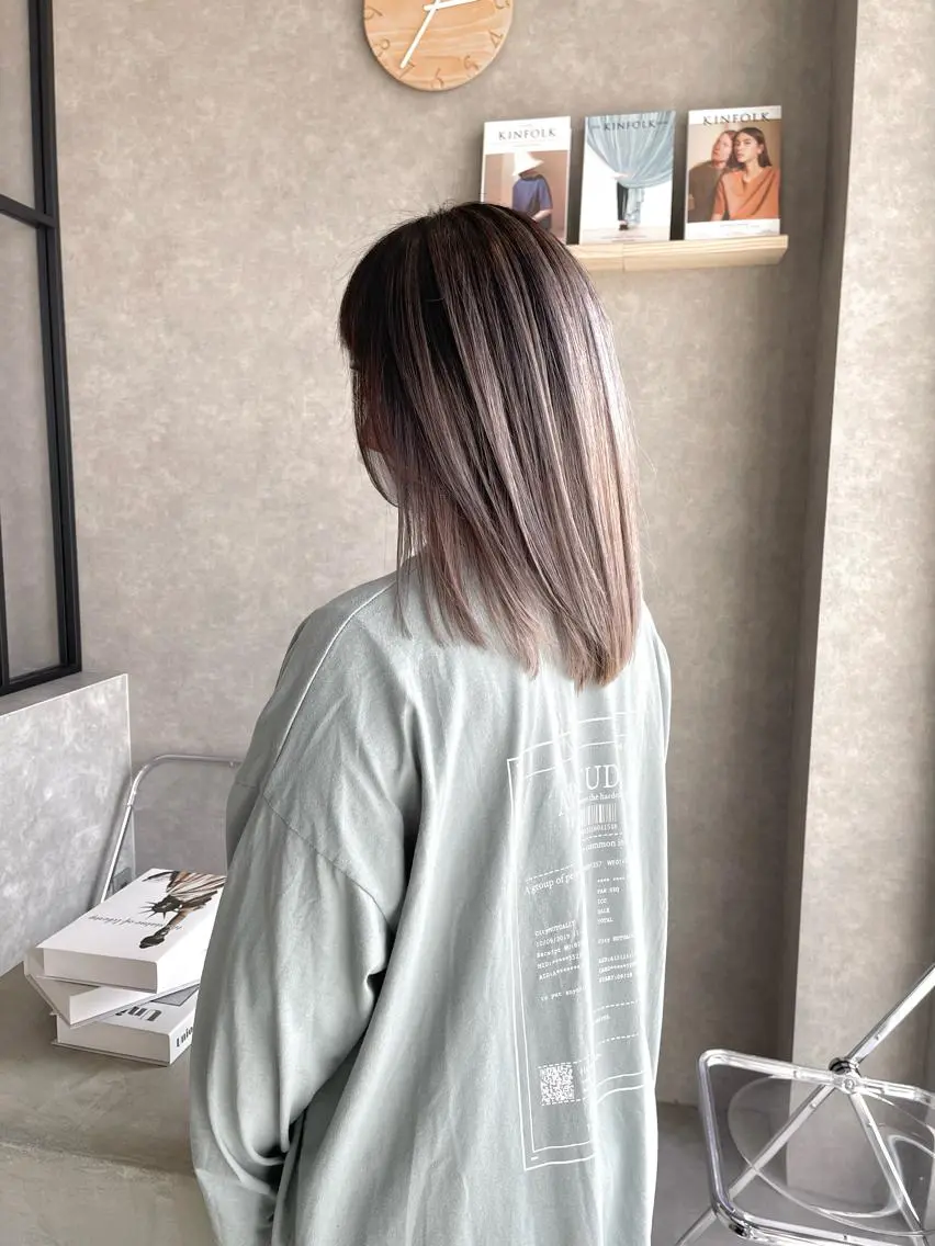 ミディアム カラー カット ヘアカラー トリートメント 一ノ瀬 暁のヘアスタイル
