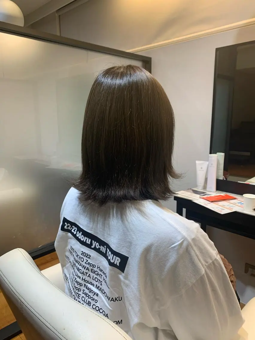 ミディアム カラー ベージュカラー ブリーチ 松元 裕樹のヘアスタイル