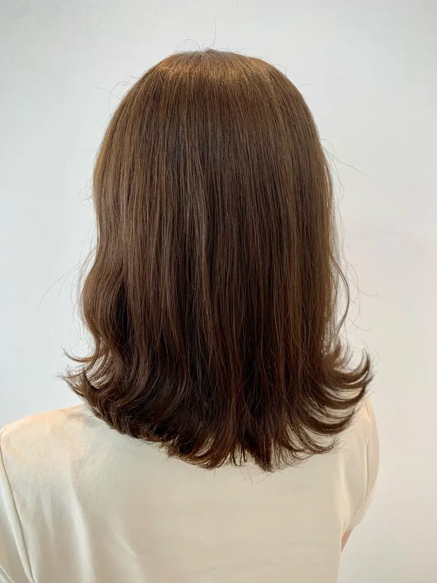 ミディアム ヘアカラー 𝑯𝑨𝑹𝑬 🧦𝑨𝑶𝑰のヘアスタイル