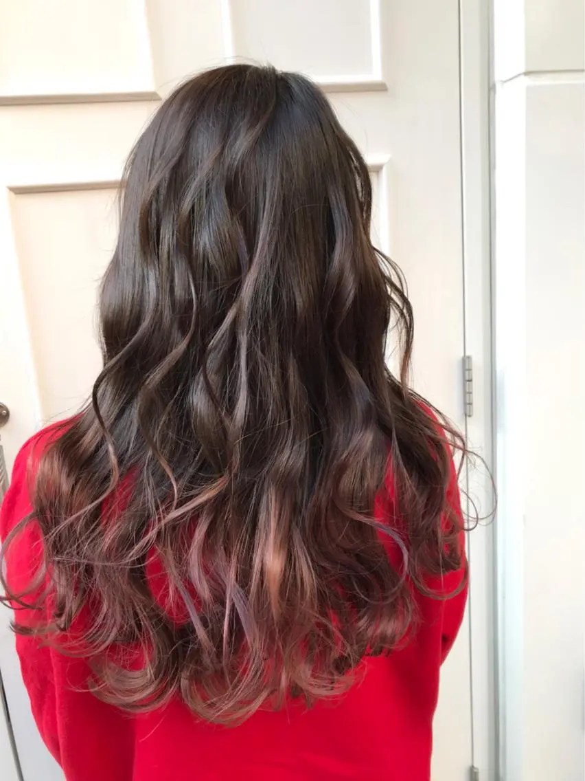 ロング カラー グラデーションカラー ピンクカラー Blanco Color&Careのヘアスタイル