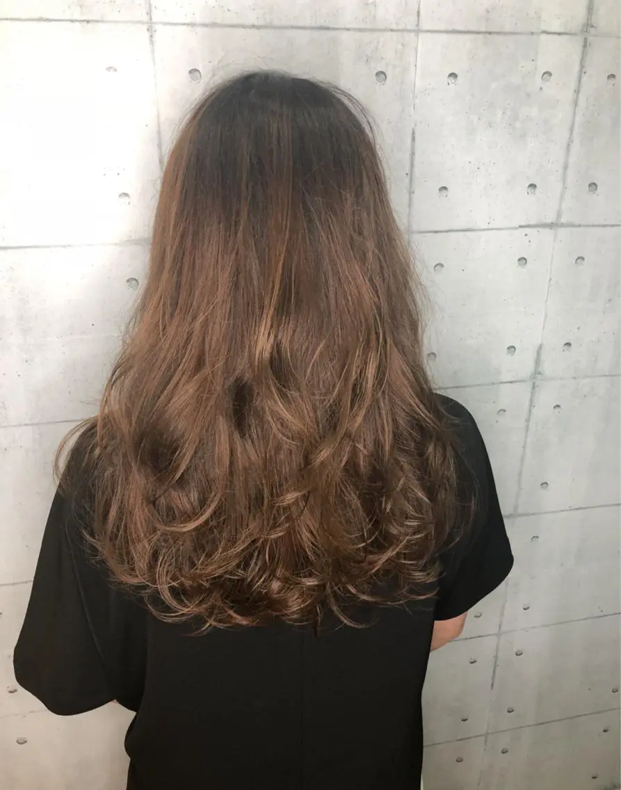 ロング カラー オレンジ ヘアカラー トリートメント 金沢 広美のヘアスタイル