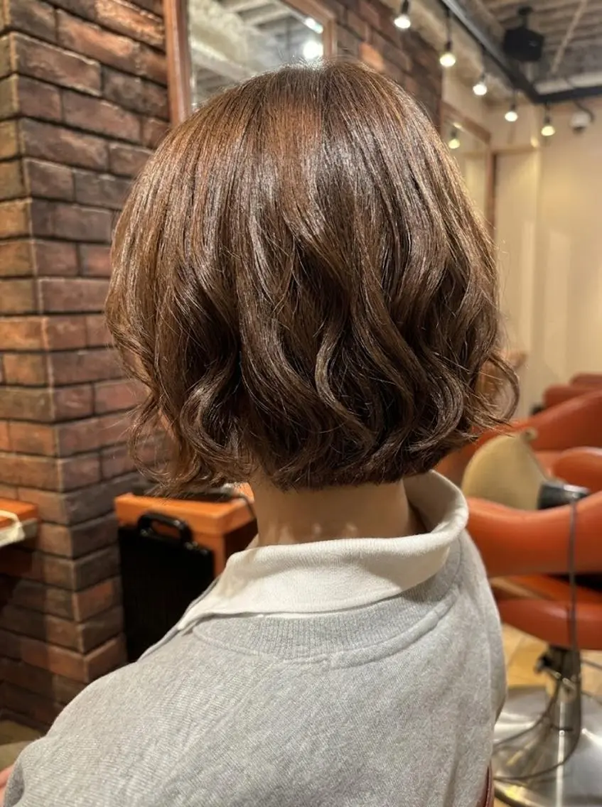 ミディアム カット ヘアカラー トリートメント ヘッドスパ flencia 丸 和博|カットのヘアスタイル