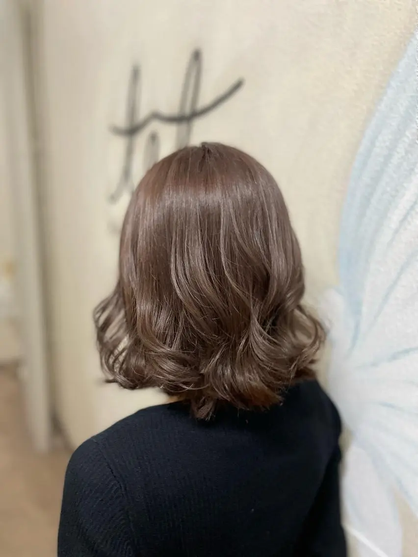 ミディアム カラー ヘアカラー トリートメント CoCooN Hiromiのヘアスタイル