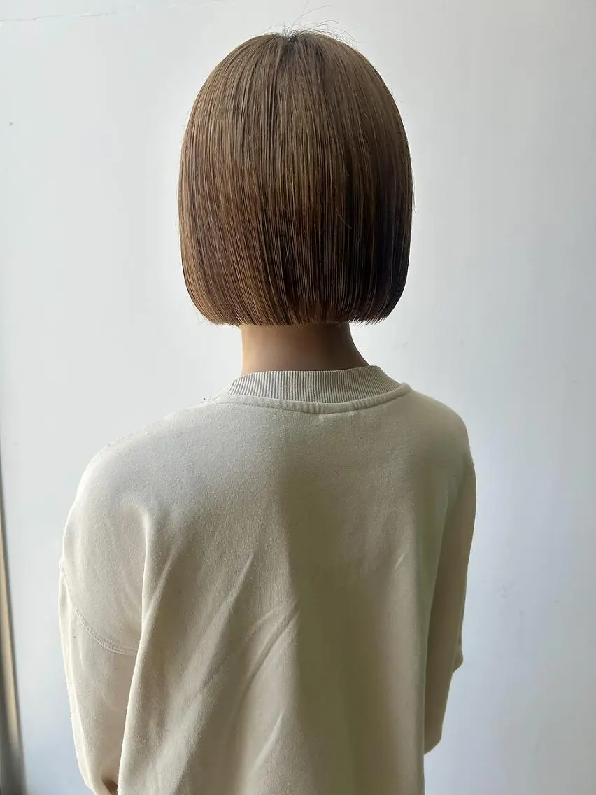 ショート ヘアカラー 勝野夏希/ハイトーン /ベージュ/松本のヘアスタイル