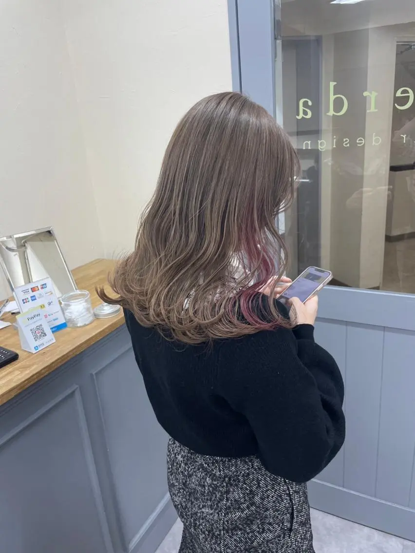 カラー レディースパーマ モデル募集RIKOのヘアスタイル
