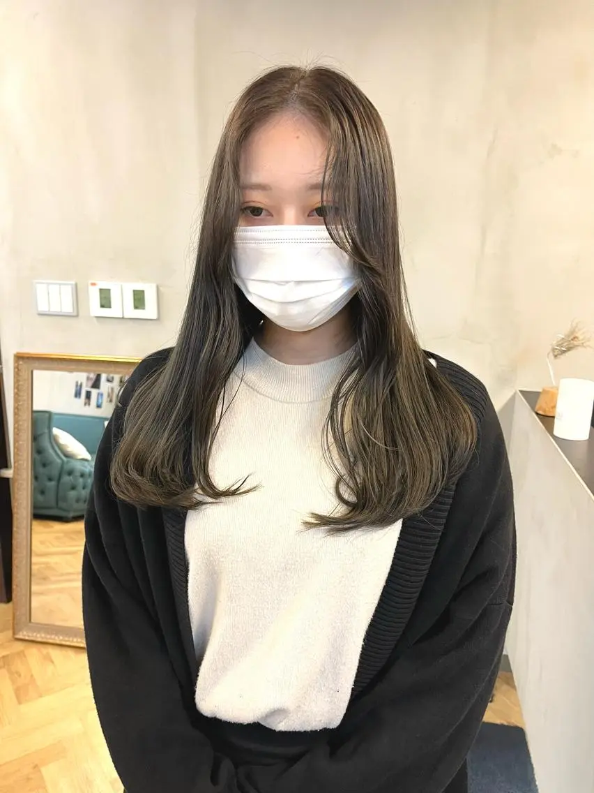 ロング カラー ブリーチ ブリーチなしカラー カット ヘアカラー トリートメント ena/ブリーチなし 透明感・レイヤー🎀のヘアスタイル