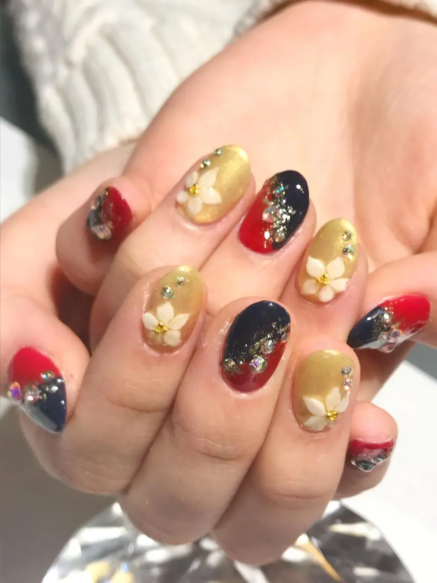 ネイル 成人式 YUN 💅のネイルデザイン