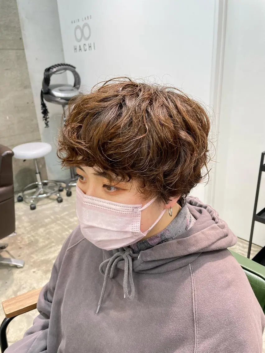 ショート 高山 妃のヘアスタイル