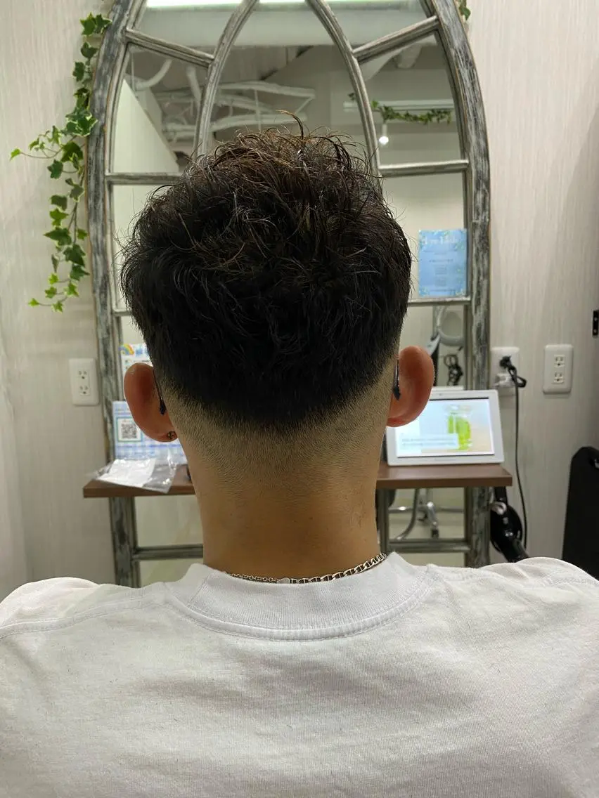 ショート カット カラー特化 横川　翔希のヘアスタイル