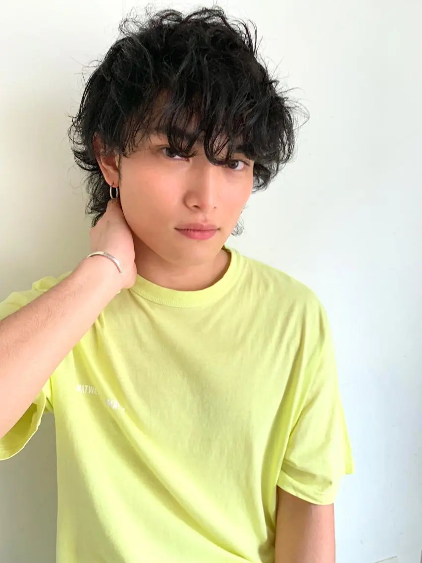 ショート カラー パーマ ヘアアレンジ メンズ パーマ トリートメント ヘッドスパ ヘアセット パーソナルカラー合わ せたカラー🤍なつみのヘアスタイル