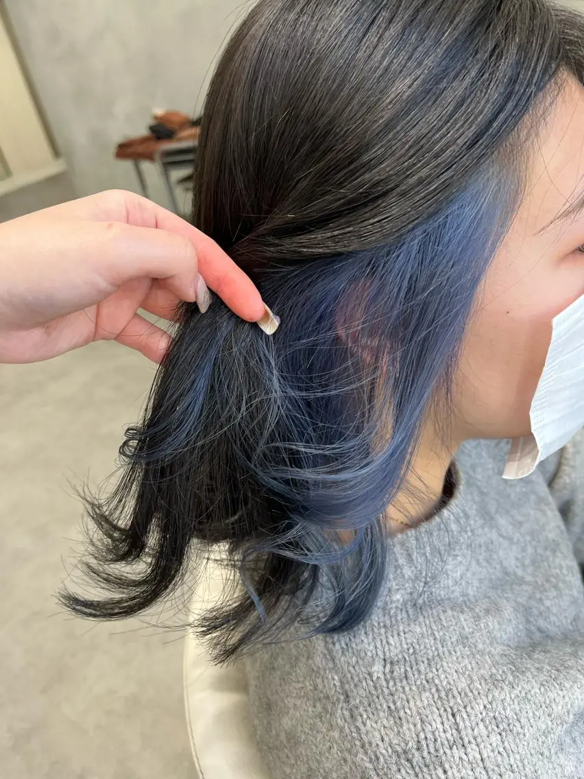 カラー ネイビーカラー 中村 彩夏のヘアスタイル