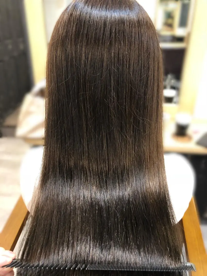 ロング カラー イルミナカラー トリートメント 美髪矯正 🌈髪質改善 山下のヘアスタイル