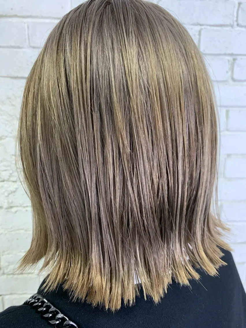 ショート カラー LUXBE LUCEのヘアスタイル