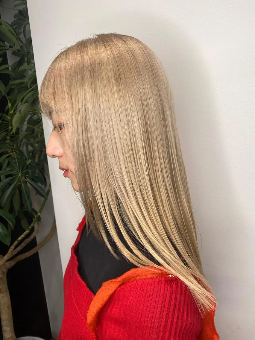 カラー ヘアカラー デザインカラーウルフ 宙也のヘアスタイル