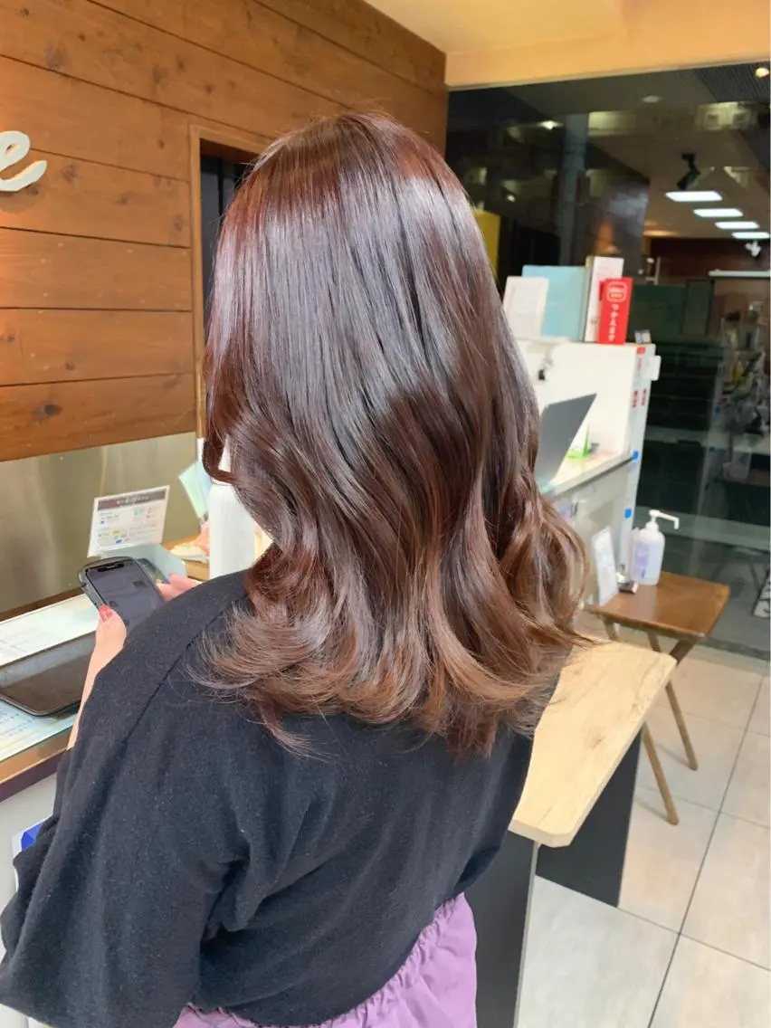 ミディアム ピンクブラウン ヘアカラー 🫧艶髪カラー🫧 森本くるみのヘアスタイル