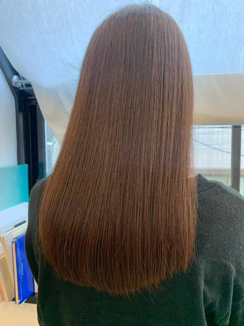ロング トリートメント トップ スタイリストのヘアスタイル