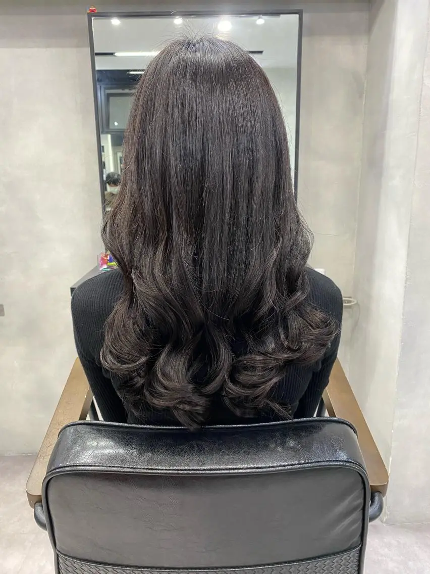 セミロング カラー ヘアアレンジ FAAM Tsuneのヘアスタイル