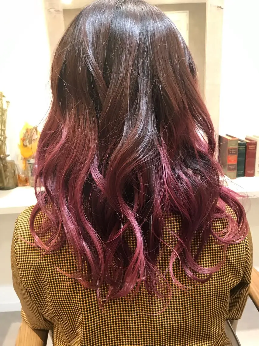 セミロング カラー グラデーションカラー ピンクカラー ショート／透明感 カラー加治竜汰💡のヘアスタイル