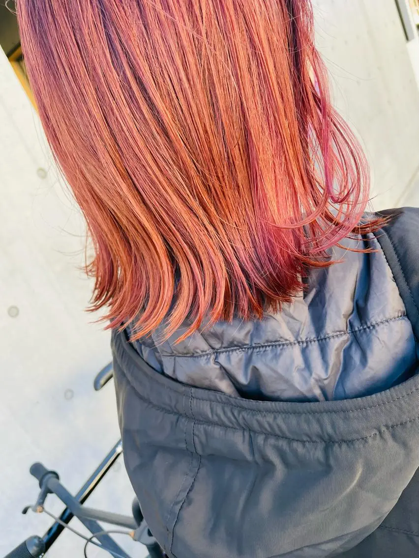 ミディアム カラー ブリーチ ピンクカラー 通い続けられるサロン ママ美容師　明日香のヘアスタイル