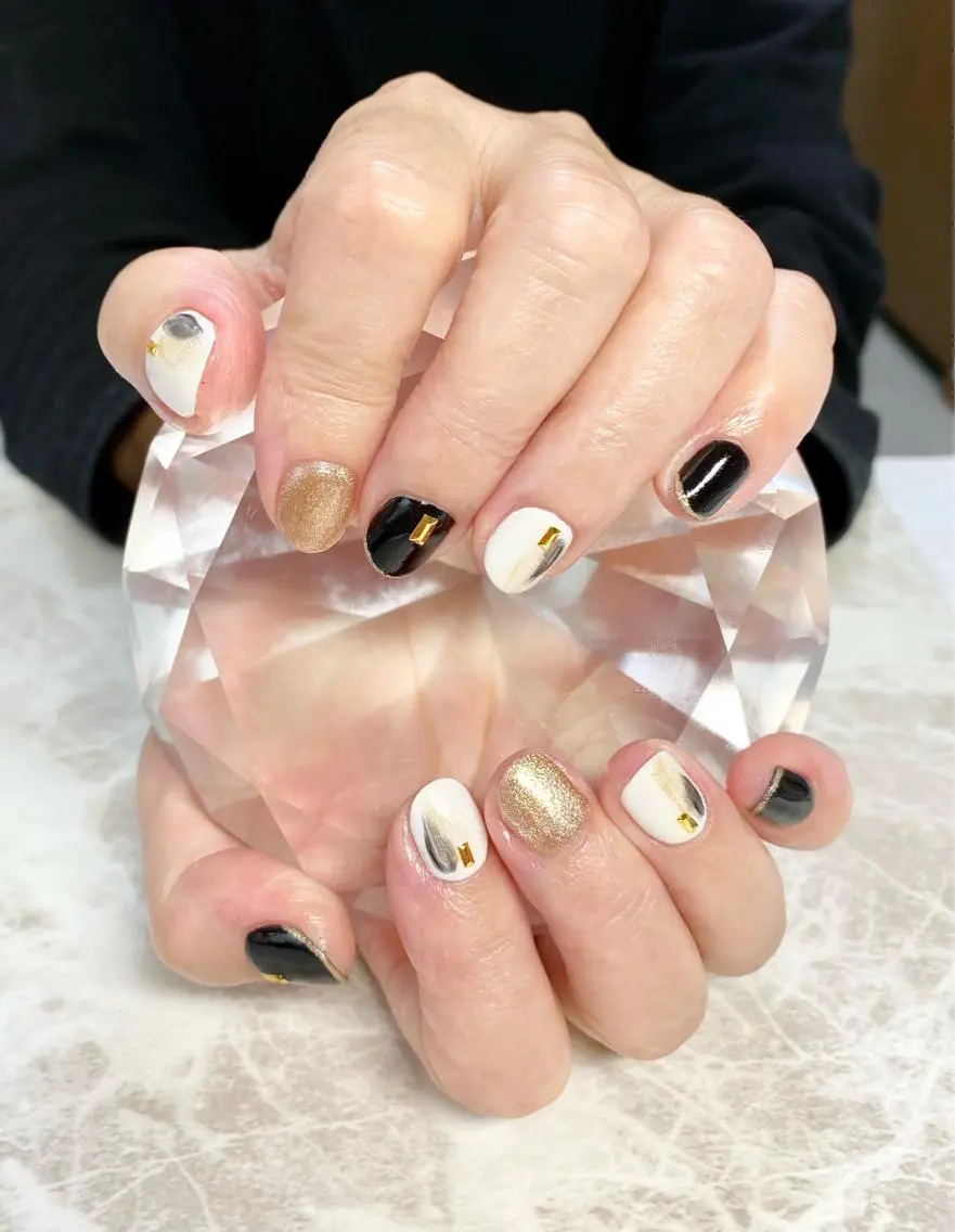 ネイル ゴールド ハンドネイル ゆぴねいる yupinailのネイルデザイン