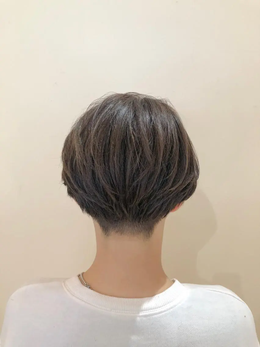 ショート カラー ショートヘア ひろせ かなのヘアスタイル