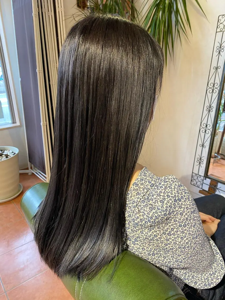 ロング カラー ヘアカラー トリートメント 石井 佑樹のヘアスタイル