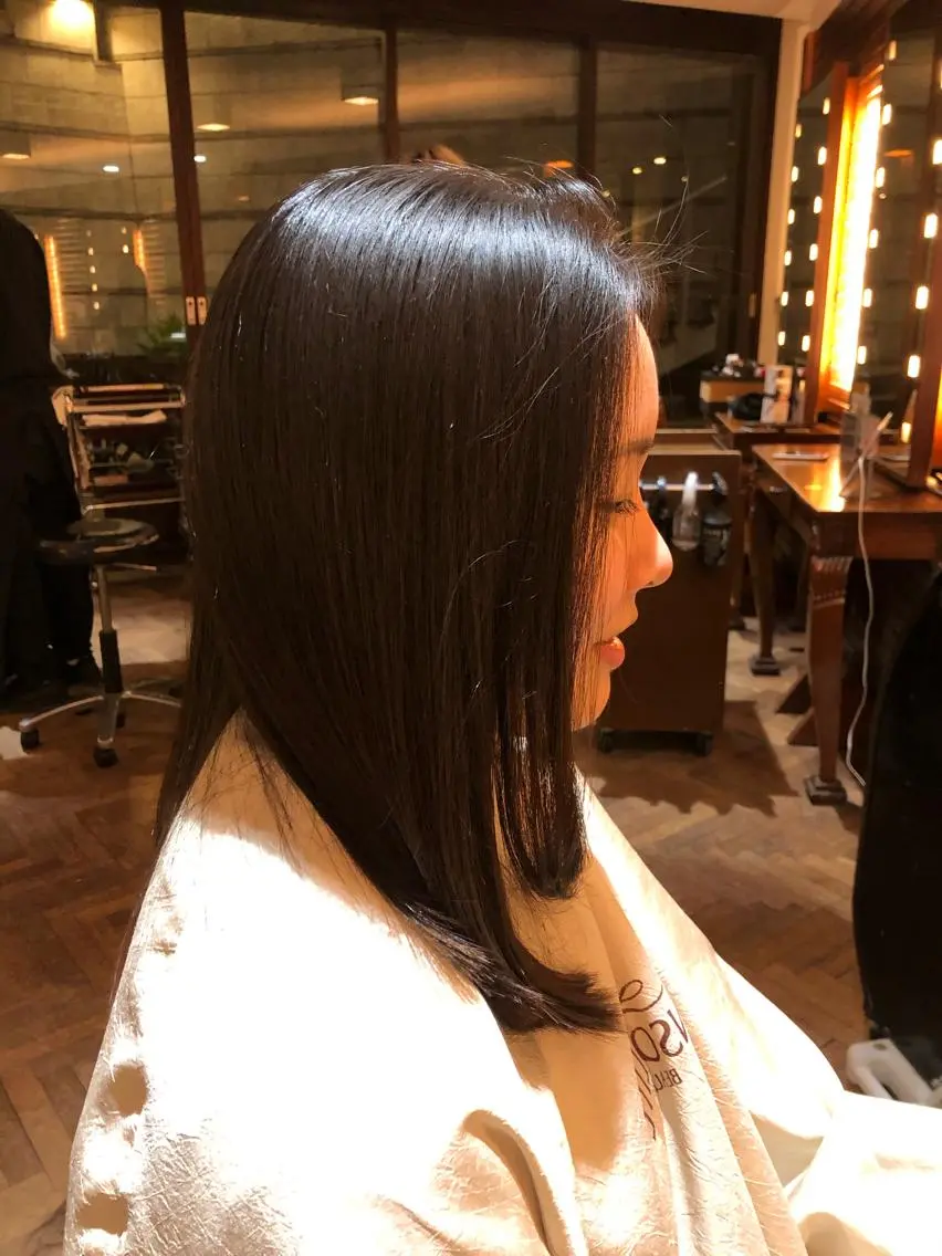 セミロング レイヤーカット stylist YUTOのヘアスタイル