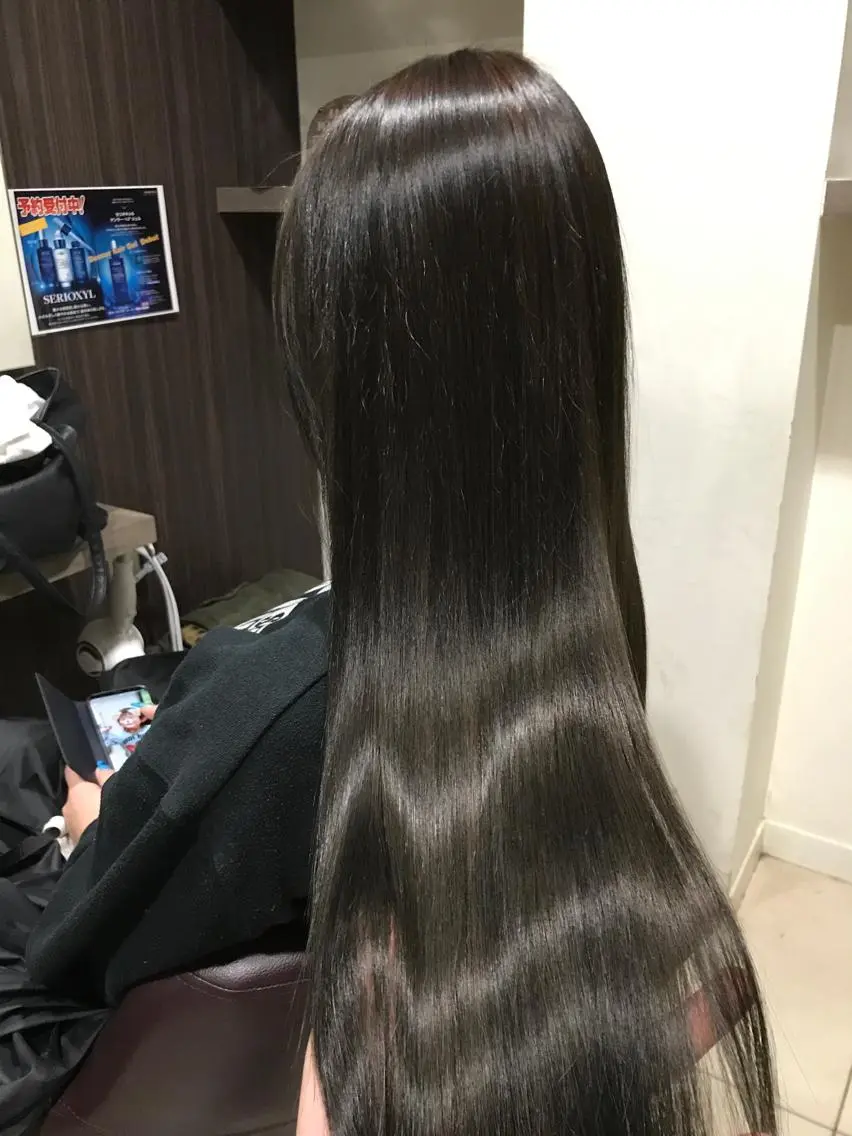 ロング カラー ブルーカラー ブルージュ イルミナカラー どんな髪の悩みも解決 します✨田嶋俊一✨のヘアスタイル