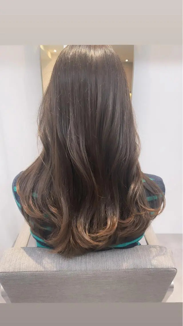 セミロング カラー ヘアアレンジ カット ヘアカラー トリートメント Aloa透明感ヘア ♡kanami♡のヘアスタイル