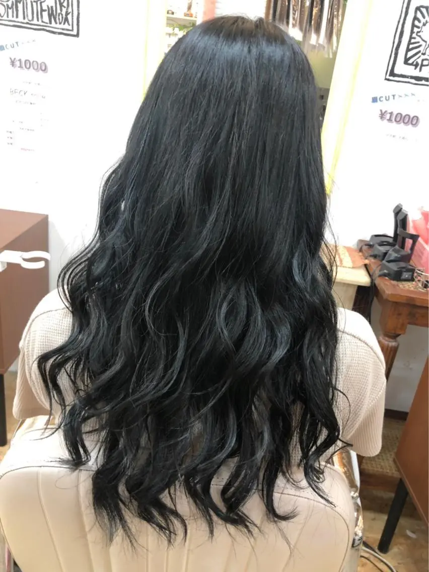ロング カラー 透明感カラー 石川 史弥のヘアスタイル