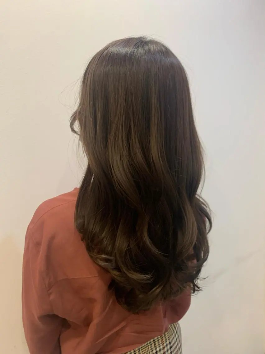 ロング カラー ブラウンカラー 韓国風ヘア レイヤーカット カット ヘアカラー トリートメント 韓国🇰🇷髪質改善 Chisaki치사키のヘアスタイル