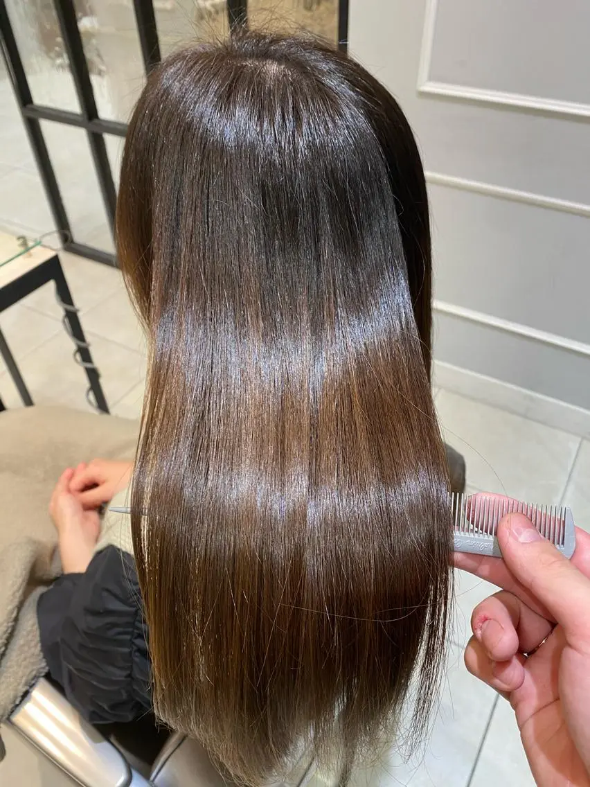 ロング 美髪矯正透明感カラー 江川 和輝のヘアスタイル