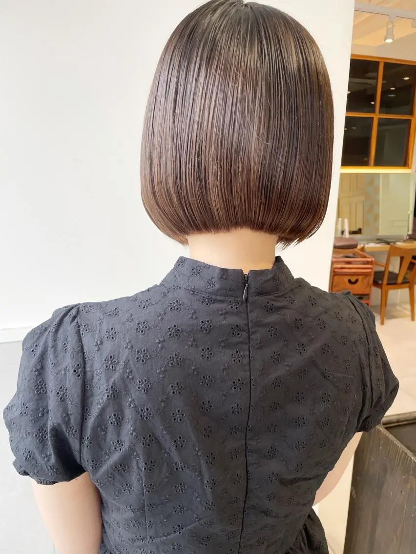 ショート カラー ボブ カット ヘアカラー トリートメント 齋藤 咲のヘアスタイル