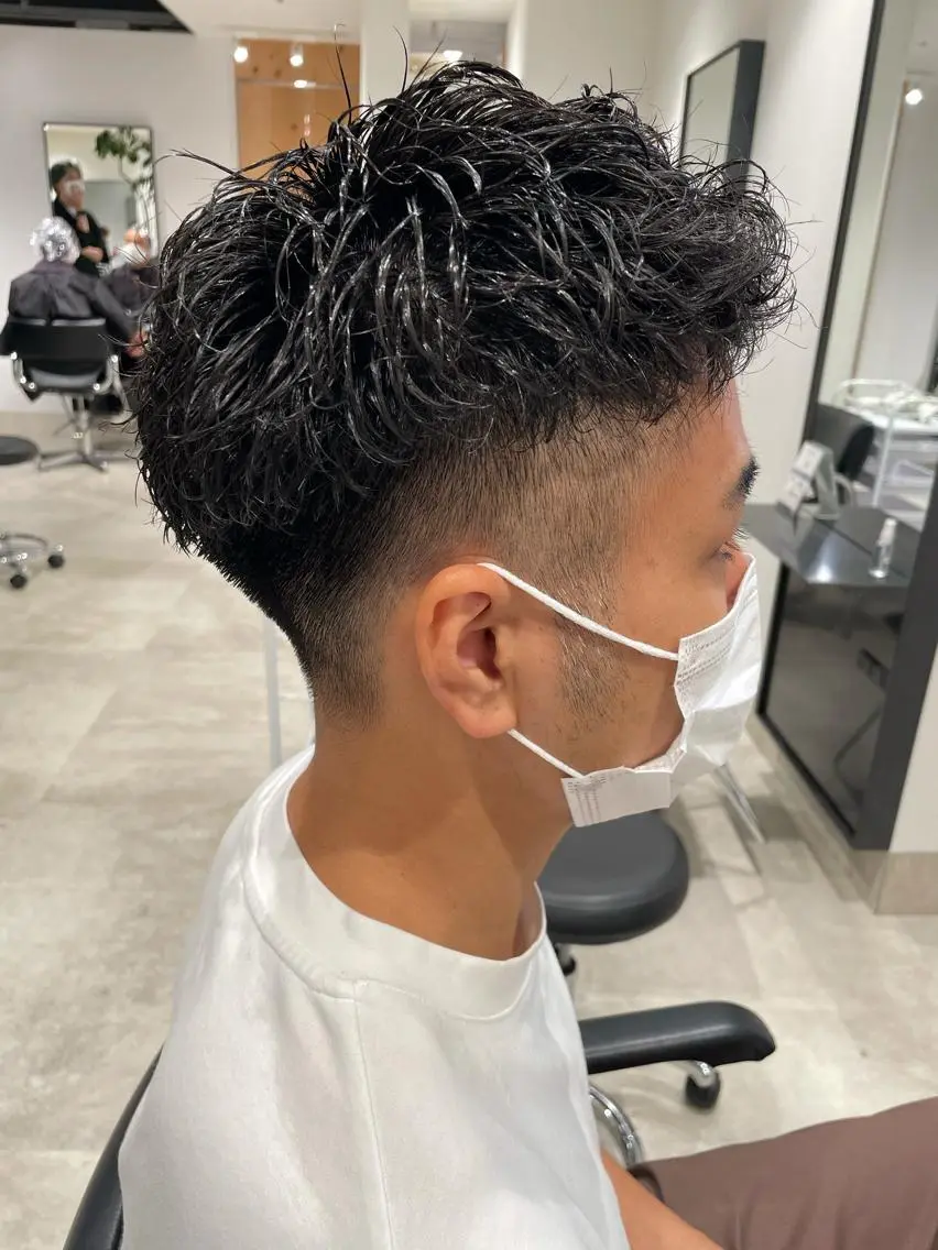 ショート カラー パーマ ヘアアレンジ メンズ パーソナルカラー合わ せたカラー🤍なつみのヘアスタイル