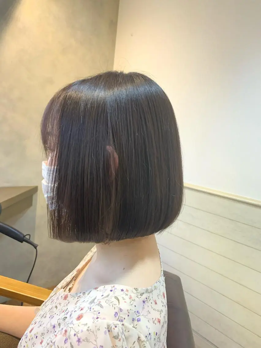 ミディアム カラー グレージュ シルバー シルバーグレージュ ボブ ✨️美髪矯正×似合わ せ艶カラー✨藤田透のヘアスタイル