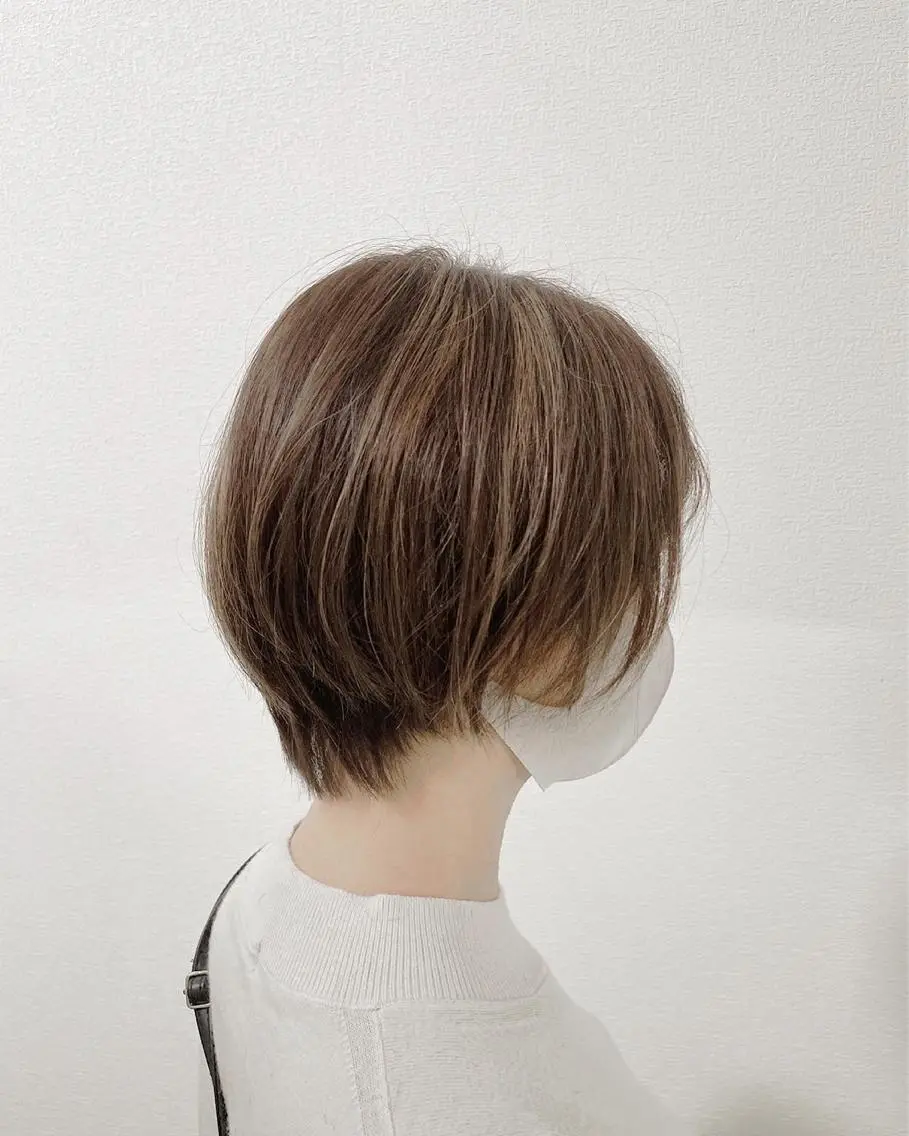 ショート カラー ベージュカラー ハイライトカラー ハイライト ショートヘア カット ヘアカラー 土居 正季のヘアスタイル