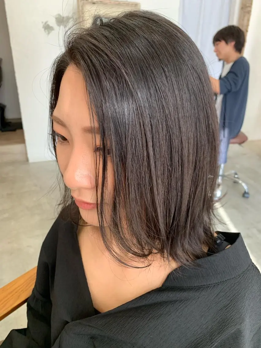 ミディアム カラー fio マナミのヘアスタイル